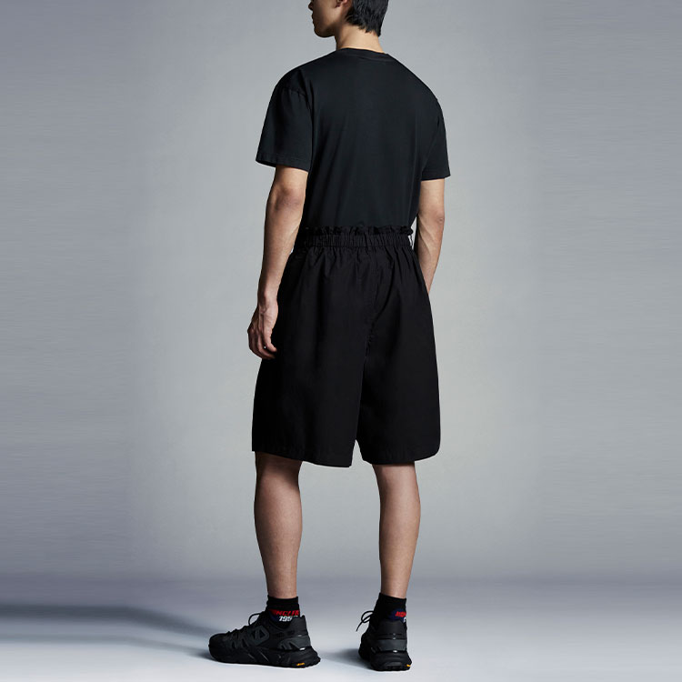 Shop MONCLER GENIUS Seluar Pendek Cotton Poplin Fit Santai H10922B00001M1600999