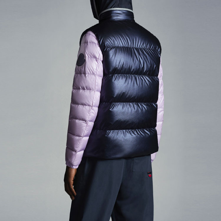 Purchase MONCLER GENIUS FW22 轻便绗缝羽绒背心 - 纯色立领 H10921A00021M14677B7