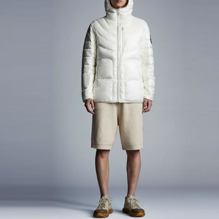 Lookbook MONCLER GENIUS SS22 1952 Hissu白色短款羽絨外套 - 連帽標誌款式 H10921A00035M1480036