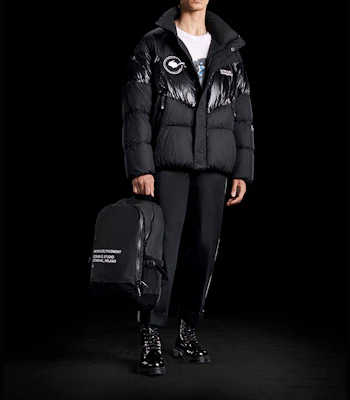 MONCLER GENIUS 黑色皮卡丘貼布冬季短版羽絨滑雪外套 (男女適用) F209U1B50510539YK999 Shop MONCLER GENIUS 黑色皮卡丘貼布冬季短版羽絨滑雪外套 (男女適用) F209U1B50510539YK999
