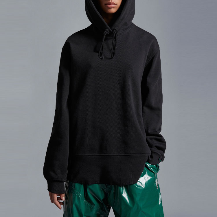 MONCLER GENIUS Alicia Keys SS23 Unisex Black Hoodie with Back Print and Sleeve Patch. I109F8G00001M2977999 圖 5