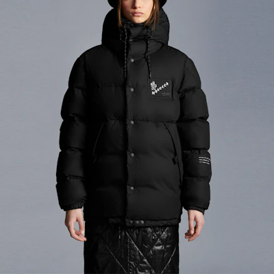 MONCLER GENIUS x Fragment 秋冬21款 Alken 黑色标志连帽羽绒服 男女同款. G209U1A00018595G5 Purchase MONCLER GENIUS x Fragment 秋冬21款 Alken 黑色标志连帽羽绒服 男女同款. G209U1A00018595G5