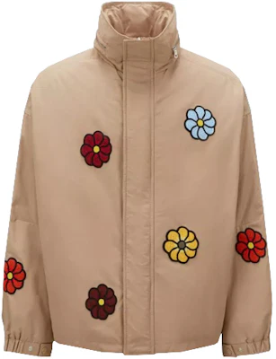 MONCLER GENIUS x JW Anderson 花卉拼接短款羽绒服卡其色男女款 I109E1A00001M2844236 Buy MONCLER GENIUS x JW Anderson 花卉拼接短款羽绒服卡其色男女款 I109E1A00001M2844236