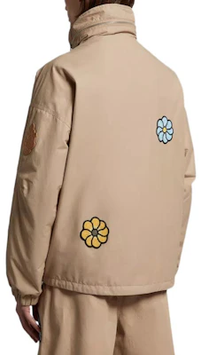 MONCLER GENIUS x JW Anderson 花卉拼接短款羽绒服卡其色男女款 I109E1A00001M2844236 Purchase MONCLER GENIUS x JW Anderson 花卉拼接短款羽绒服卡其色男女款 I109E1A00001M2844236