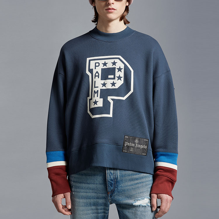 Lookbook 몽클레르 지니어스 x 팜엔젤스 FW22 로고 프린트 스웻셔츠 유니섹스 라이트 블루. H209L8G00011M2513730