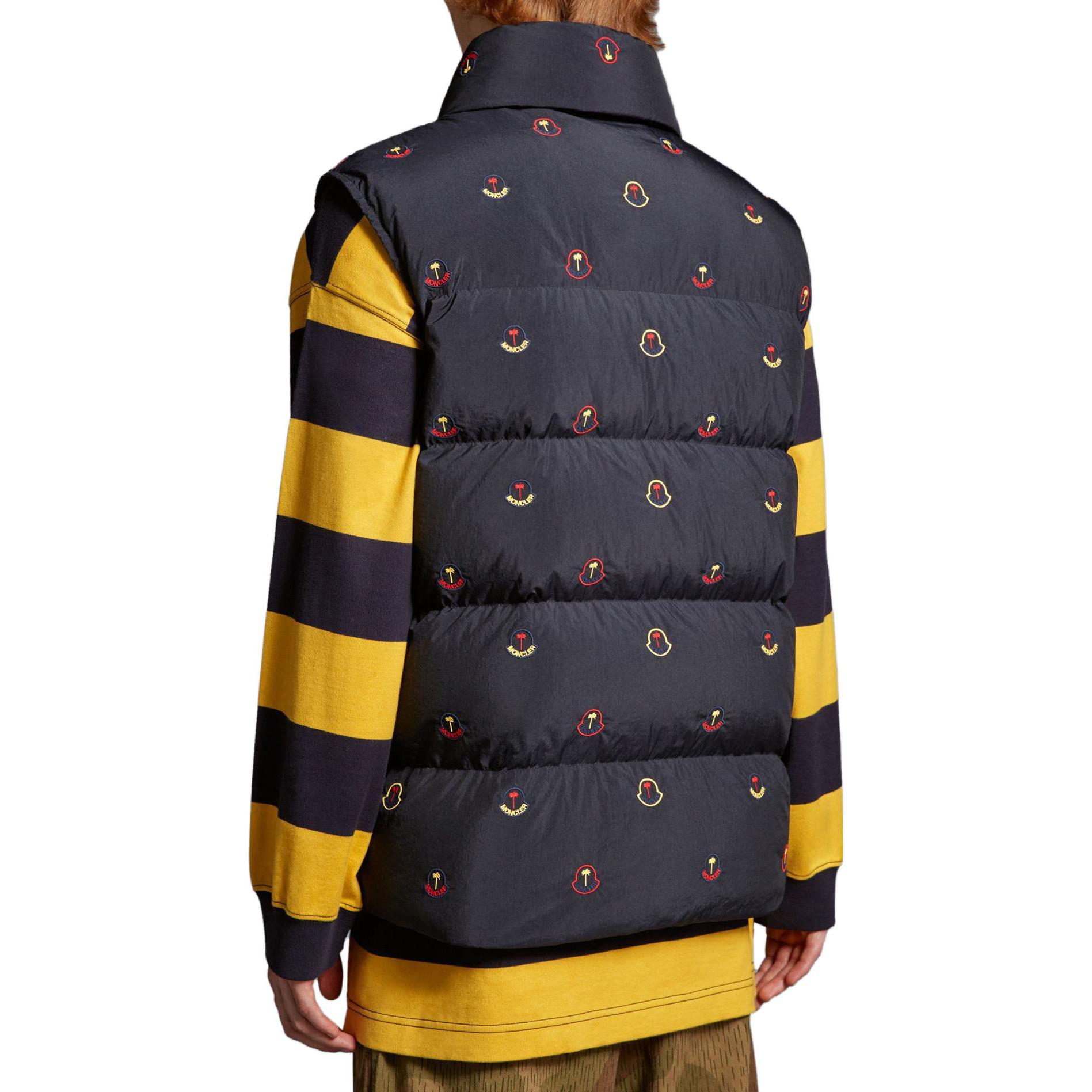 Shop MONCLER GENIUS x PALM ANGELS FW23 复古刺绣尼龙马甲 海军蓝/红 男女款 I209L1A00013M3573742