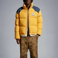 Lookbook MONCLER GENIUS x PALM ANGELS FW23 Retro Puffer Jacket Unisex Yellow/Blue. I209L1A00017M3377F17