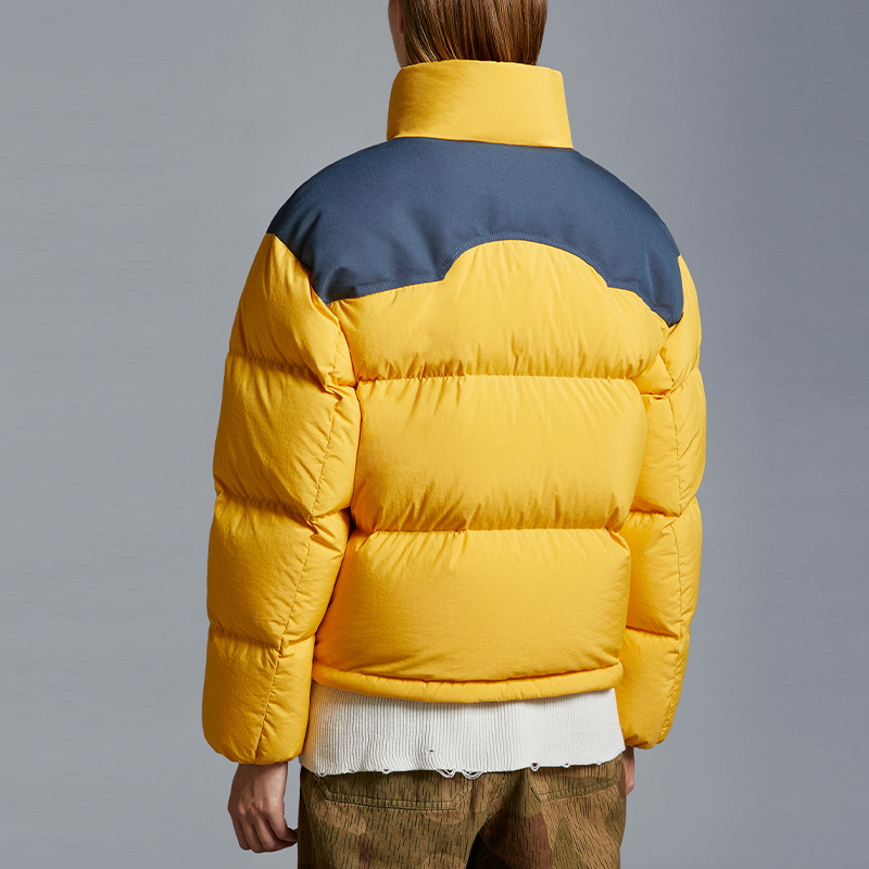 Details for 몽클레르 지니어스 x 팜엔젤스 FW23 레트로 패딩 자켓 유니섹스 옐로우/블루. I209L1A00017M3377F17