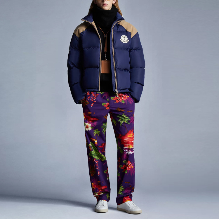 Lookbook Moncler Genius x Palm Angels Jaket Bulu Unisex Kerah Tinggi Logo. G209L1A00015M1352738