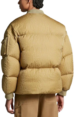 MONCLER GENIUS x Roc Nation SS24 CENTAURUS尼龍羽絨外套橄欖色男女款 I209W1A00003M338382F Details for MONCLER GENIUS x Roc Nation SS24 CENTAURUS尼龍羽絨外套橄欖色男女款 I209W1A00003M338382F