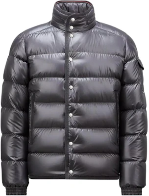 Moncler Gourette FW24 男女羽絨短版外套 深灰配Logo. J20911A00064595ZJ920 Order Moncler Gourette FW24 男女羽絨短版外套 深灰配Logo. J20911A00064595ZJ920