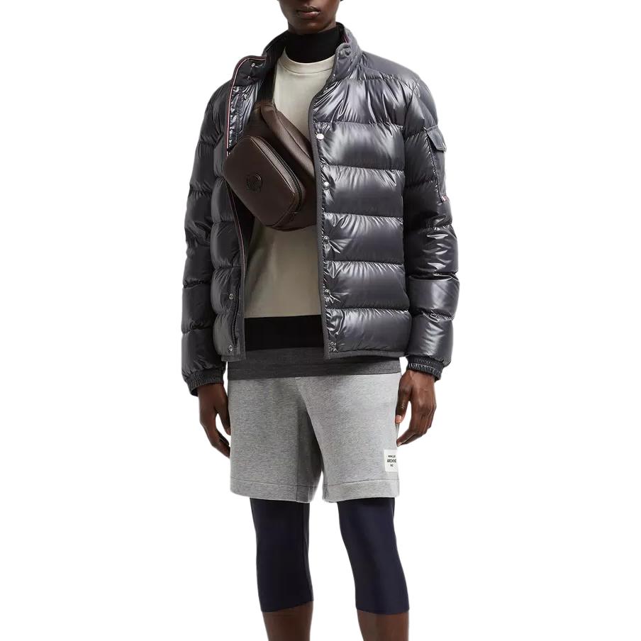 Moncler Gourette FW24 Unisex Down Jacket Short Puffer Deep Gray with Logo. J20911A00064595ZJ920 圖 3