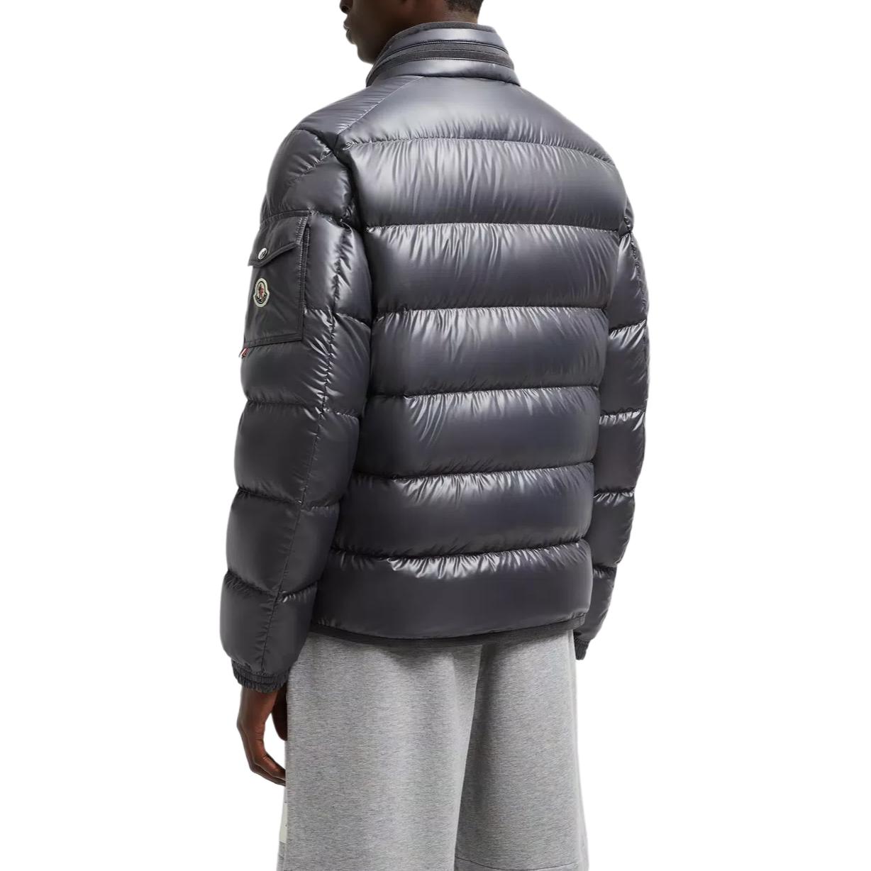 Moncler Gourette FW24 Unisex Down Jacket Short Puffer Deep Gray with Logo. J20911A00064595ZJ920 圖 4