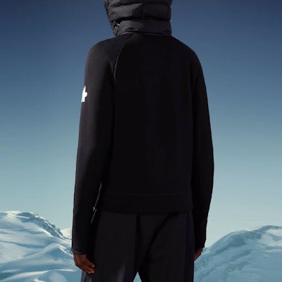 Moncler Grenoble Jaket Puff Cetakan Logo Hitam H20978G00031809HT999 Purchase Moncler Grenoble Jaket Puff Cetakan Logo Hitam H20978G00031809HT999