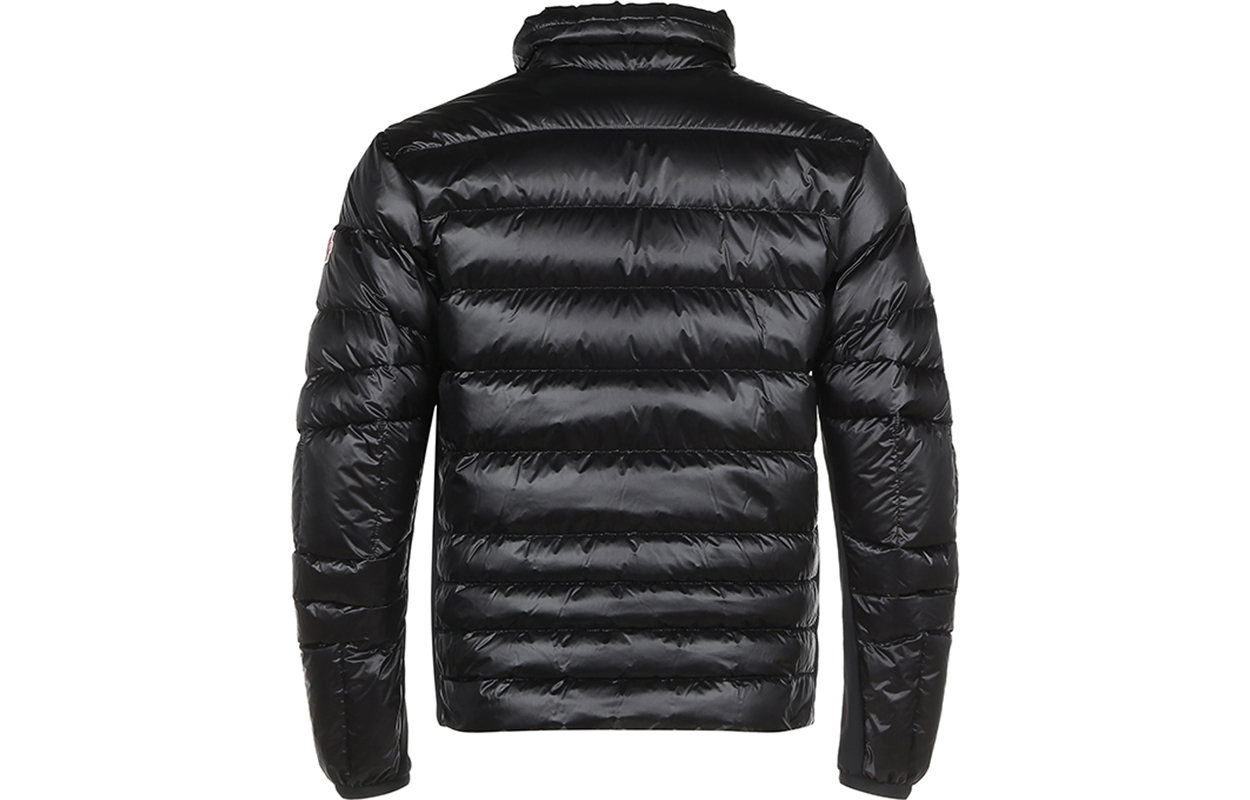 Lookbook Moncler Grenoble Canmore 黑色男女款羽絨外套 F20971A5040053071999