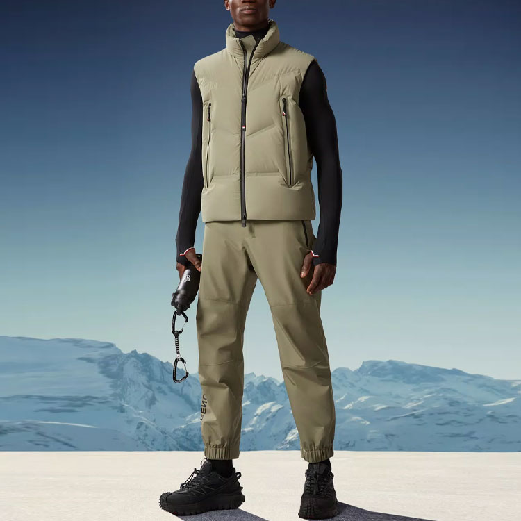 Moncler Grenoble FW23 Lengau  Beige Sleeveless Fitted Zip-Up Vest. I20971A000365399D220 圖 3