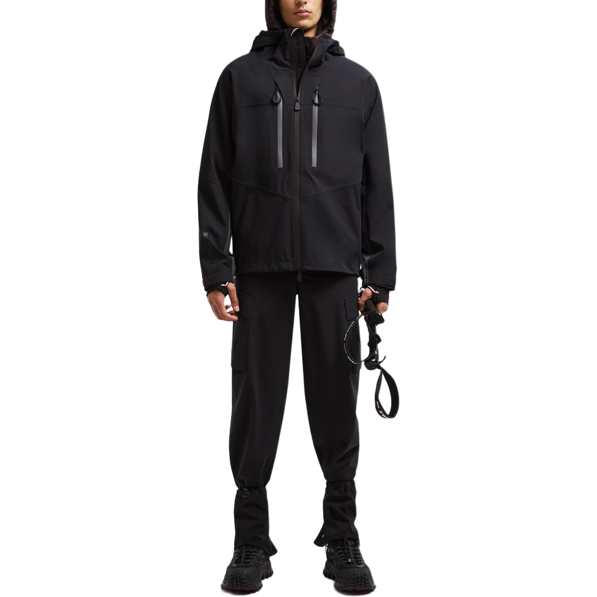 Lookbook Moncler Grenoble FW24 黑色防水防風反光連帽外套 J20971A00001597FA999