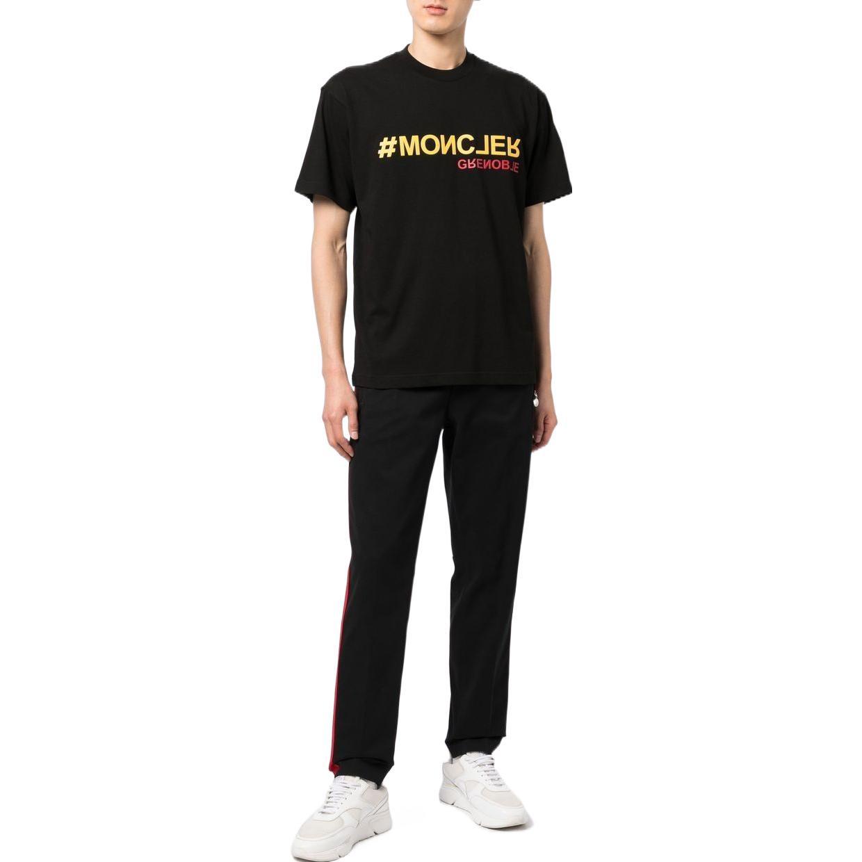 Shop モンクレール グルノーブル メンズ ロゴ プリント クルーネック 半袖 Tシャツ 8C000058390T999