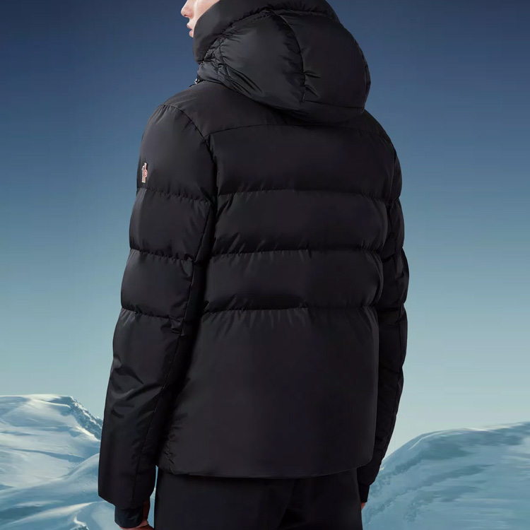 Shop Moncler Grenoble Rodenberg Jaket Pendek Bulu dengan Rekaan Hooded Berpoket. I20971A000555399E999