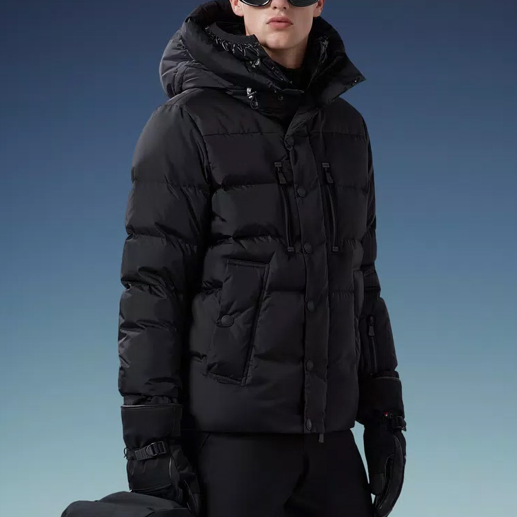 Purchase Moncler Grenoble Rodenberg Jaket Pendek Bulu dengan Rekaan Hooded Berpoket. I20971A000555399E999