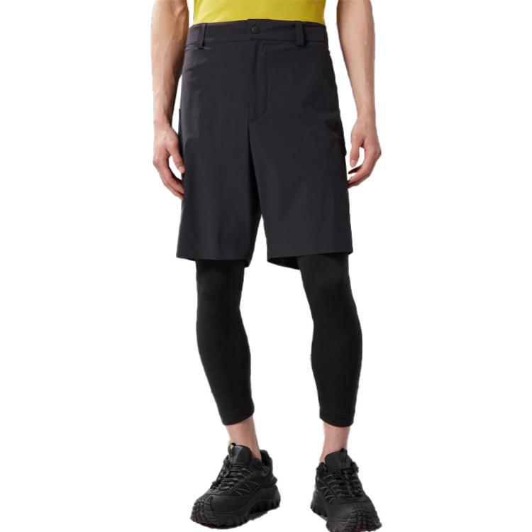 Lookbook 몽클레르 그르노블 SS23 데이나믹 블랙 엘라스틱 웨이스트 아웃도어 쇼츠. I10972B00001539DG999