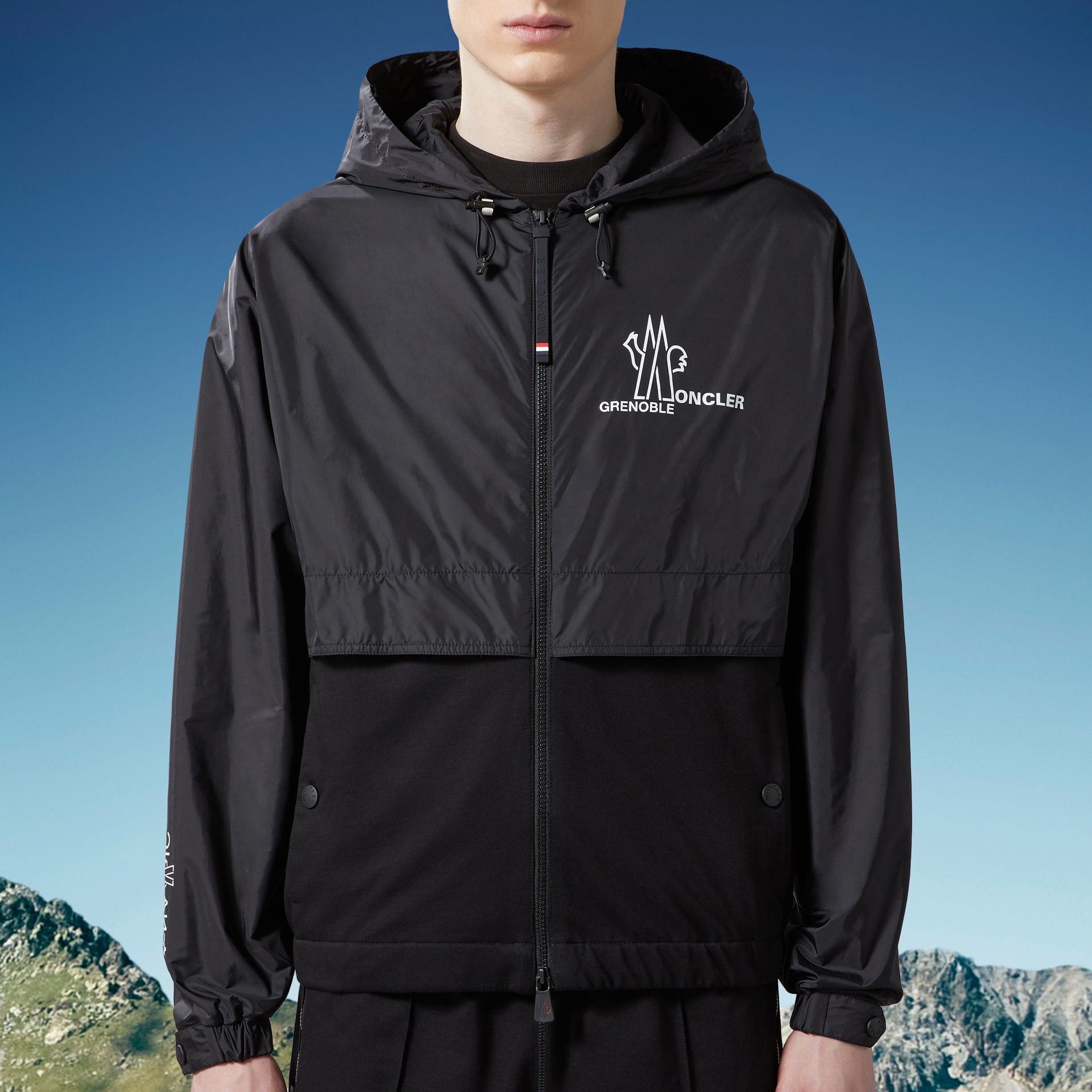 Moncler Grenoble SS24 Zip-Up Hoodie  Black Long Sleeve J10978G00001809AD999 圖 3