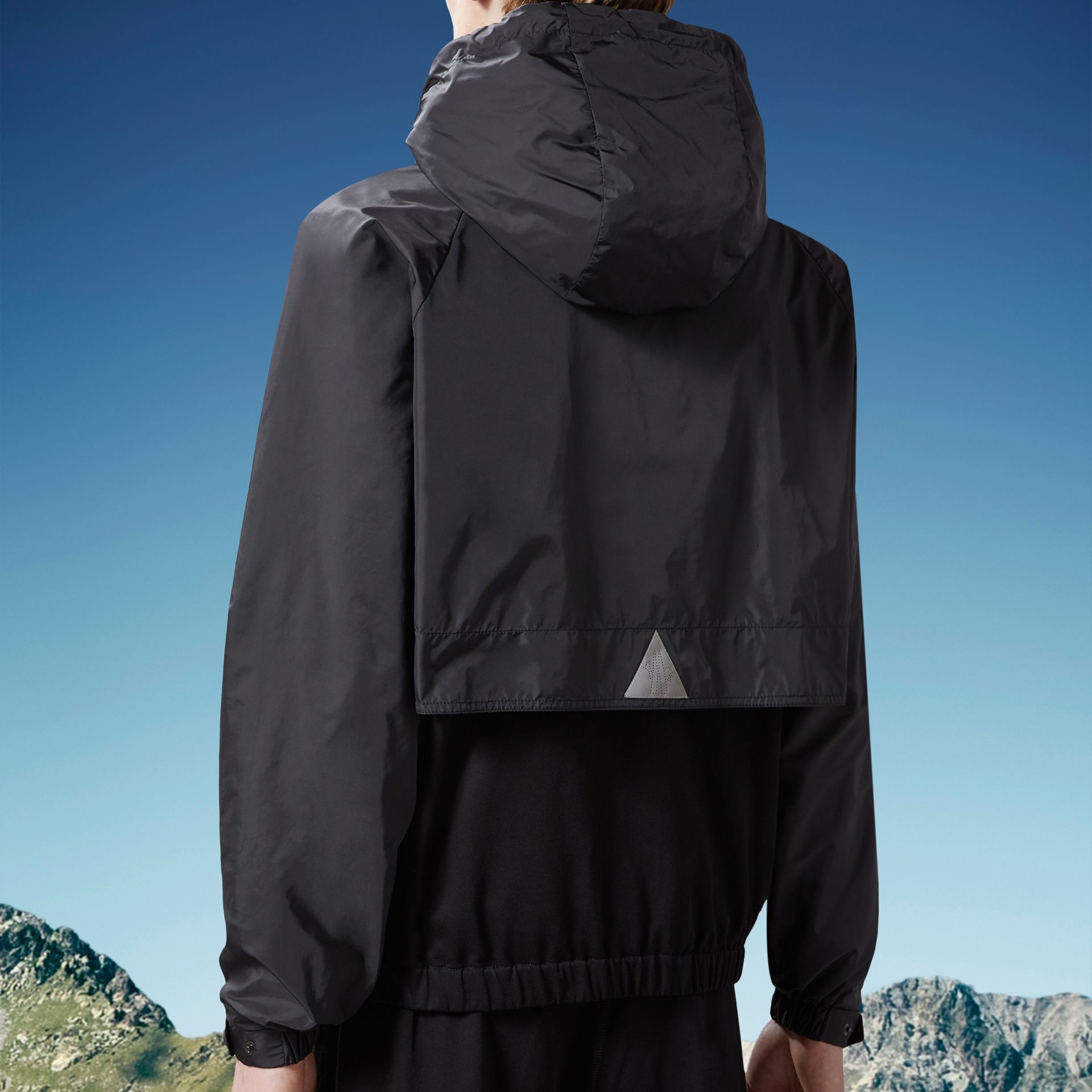 Moncler Grenoble SS24 Zip-Up Hoodie  Black Long Sleeve J10978G00001809AD999 圖 5