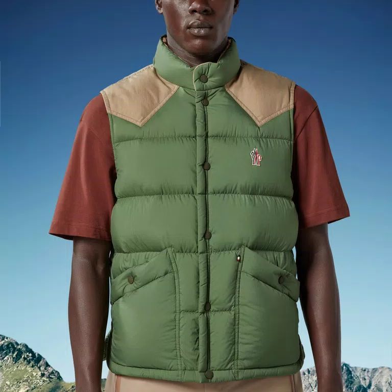 Moncler Grenoble Veny Colorblock Logo Sleeveless Vest Men’s Green J10971A00004596K783H 圖 4