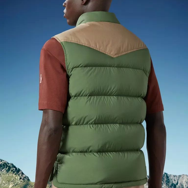 Moncler Grenoble Veny Colorblock Logo Sleeveless Vest Men’s Green J10971A00004596K783H 圖 5