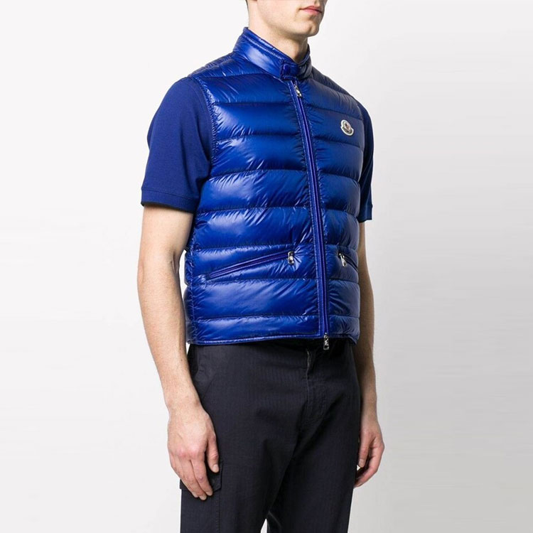 Shop 몽클레어 남성용 기 로고 퀼팅 패딩 조끼 - 블루. 1A1070053029758