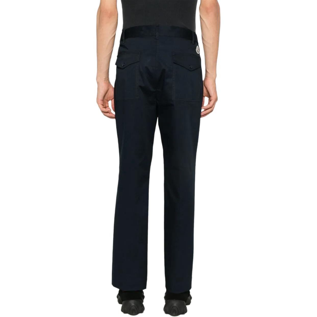 Shop Moncler 男款高腰扣式修身休閒長褲 深藍 J20912A0001657448781