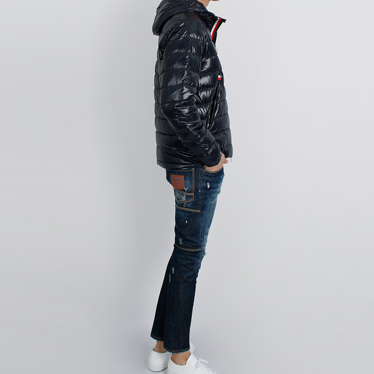 Moncler Hooded Down Jacket with Side Pockets in Navy Blue 1B5970068950742 圖 5