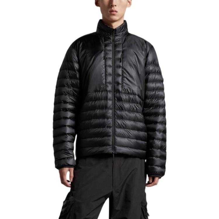 Shop 蒙克莱Jovet FW22黑色羽绒夹克 立领拉链设计。 I10911A00023596IP999