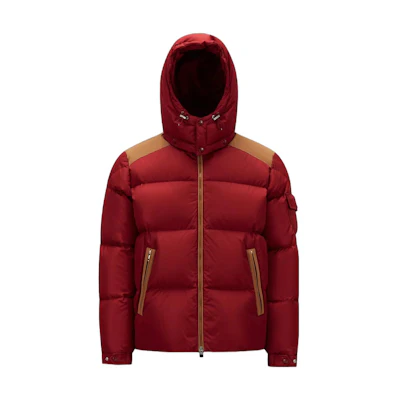 Moncler Kitinen Red Fitted Down Jacket with Detachable Hood. I20911A001265968E439