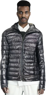 Moncler Lauros Jaket Hitam Puff Logo Unisex I10911A00020595ZJ999 Details for Moncler Lauros Jaket Hitam Puff Logo Unisex I10911A00020595ZJ999
