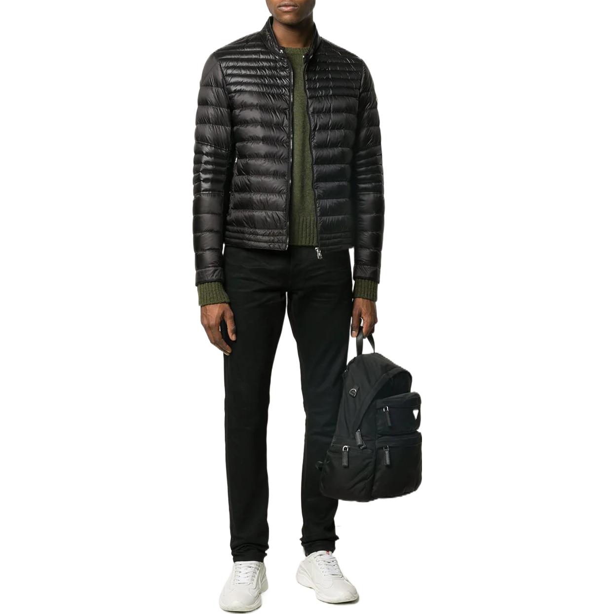 Moncler Lightweight Quilted Down Jacket for Men Black with Logo Patch F10911A10000C0451999 圖 3