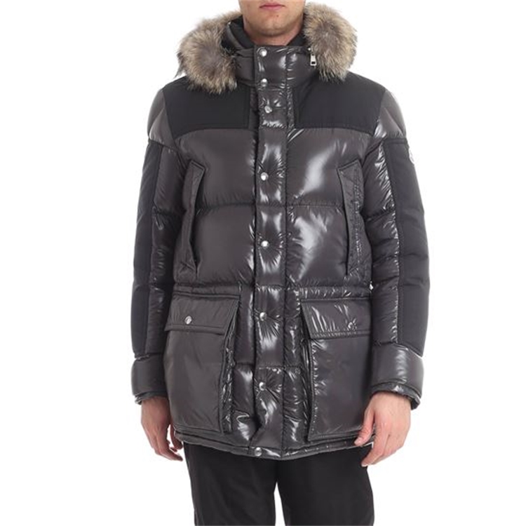 Moncler Logo Functional Down Jacket Black 418232568950999 圖 6