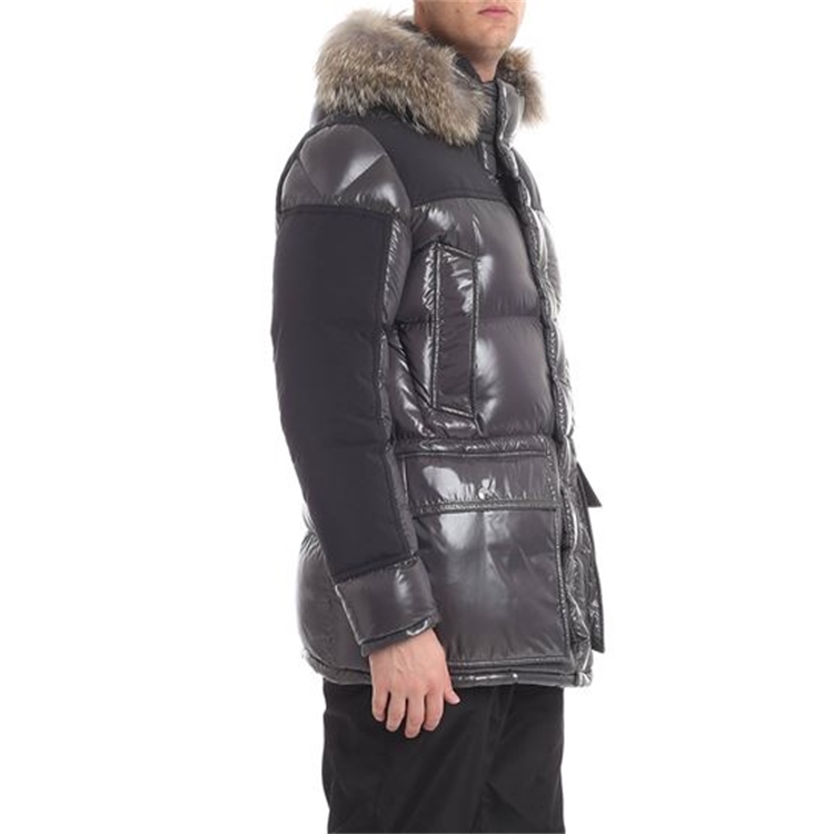Moncler Logo Functional Down Jacket Black 418232568950999 圖 7