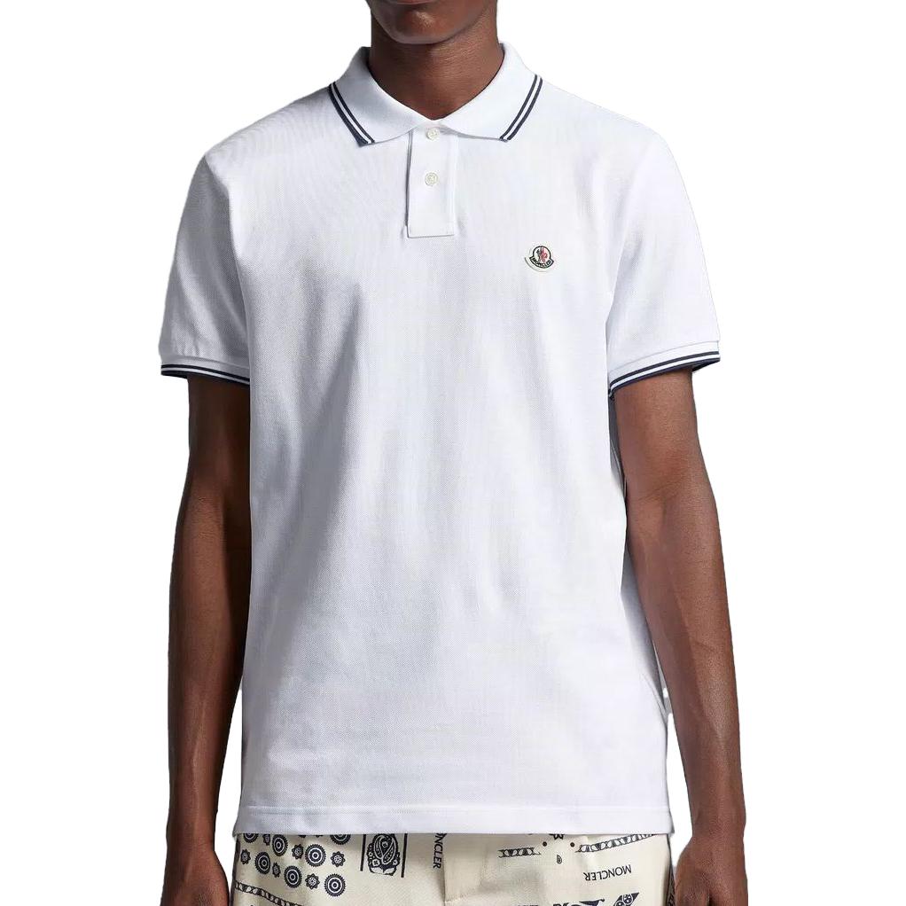 Lookbook Polo Moncler Blanco de Manga Corta con Parche y Logo Bordado. J10918A0002584556001