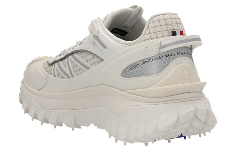 Lookbook モンクレール白ローカットスニーカー 4M00100M2058014