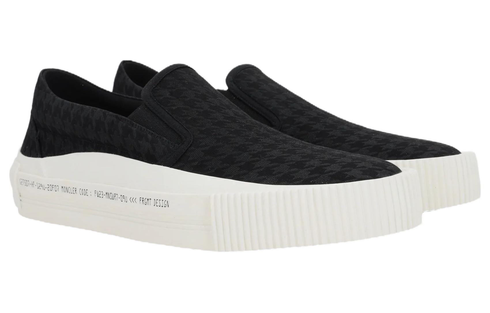 Lookbook Moncler 低帮黑色懒人鞋 I209U4B00010M3233P99 I209U4B00010M3233P99