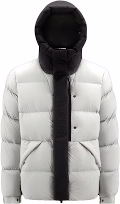 Moncler Madeira 男女短款羽絨外套 淺灰連帽拉鍊大衣。 I20911A002015333391Y Order Moncler Madeira 男女短款羽絨外套 淺灰連帽拉鍊大衣。 I20911A002015333391Y