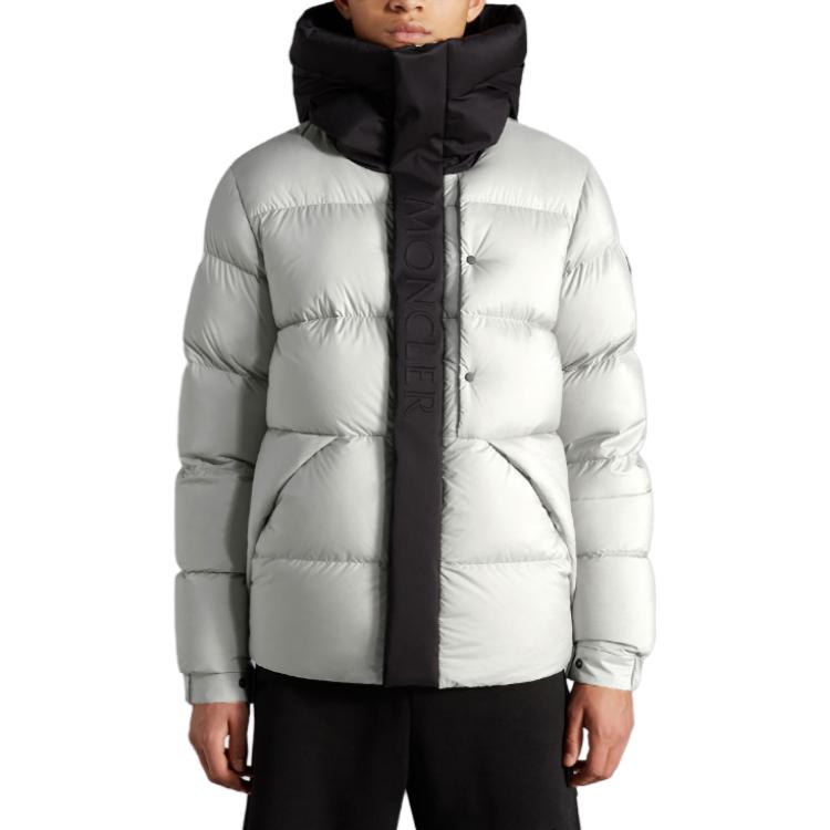 Lookbook Moncler Madeira 男女短款羽絨外套 淺灰連帽拉鍊大衣。 I20911A002015333391Y