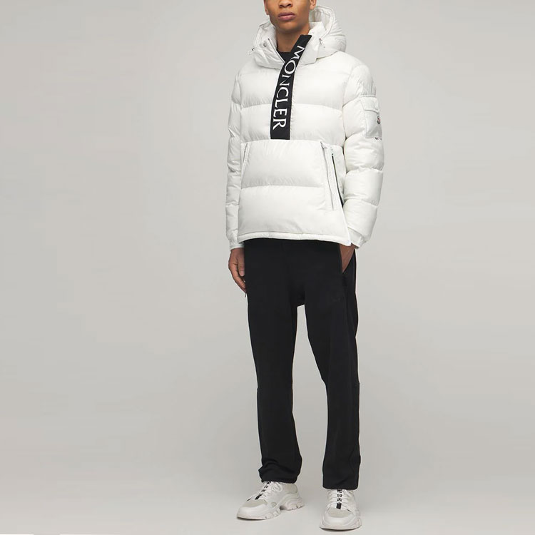 Moncler Maury Logo Print Long Sleeve Down Jacket White. 1A0004068950085 圖 4