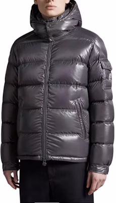 Chaqueta Corta Acolchada con Capucha Moncler Maya Unisex Gris. I20911A5360068950930 Purchase Chaqueta Corta Acolchada con Capucha Moncler Maya Unisex Gris. I20911A5360068950930