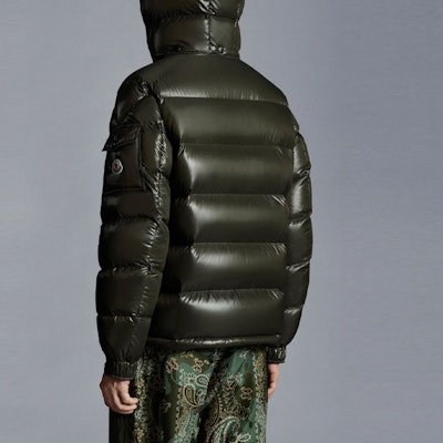 Moncler Maya Jaket Pendek Hoodie Down Unisex F20911A5360068950833 Sizing Moncler Maya Jaket Pendek Hoodie Down Unisex F20911A5360068950833