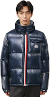 Sizing Moncler Jaket Montbeliard Hoodie Pendek Navy Unisex Koleksi Salju. 0911A51X0068950742