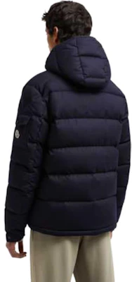 蒙克莱 MONTGENEVRE 男女连帽夜蓝色拉链羽绒外套 I20911A5370054272742 Lookbook 蒙克莱 MONTGENEVRE 男女连帽夜蓝色拉链羽绒外套 I20911A5370054272742