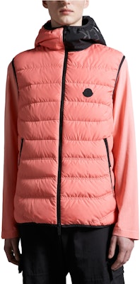 Moncler NUBIERA SS24 Pink Slim Fit Hooded Down Jacket with Reflective Logo Unisex. J10911A000185973I416 Shop Moncler NUBIERA SS24 Pink Slim Fit Hooded Down Jacket with Reflective Logo Unisex. J10911A000185973I416