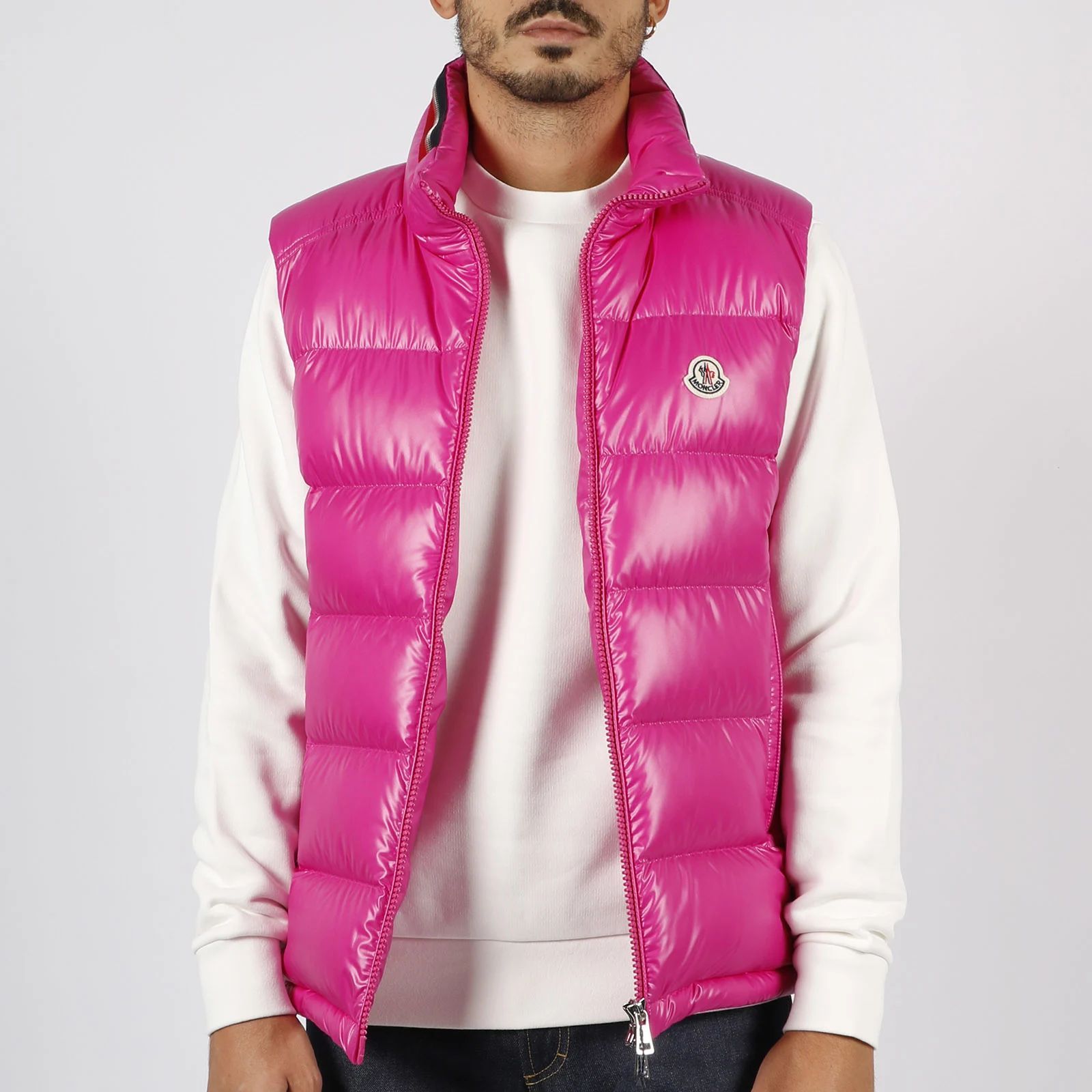 Sizing 蒙克莱 Ouse 标志补丁拉链无袖马甲 紫红色. 1A00045595ZJ552